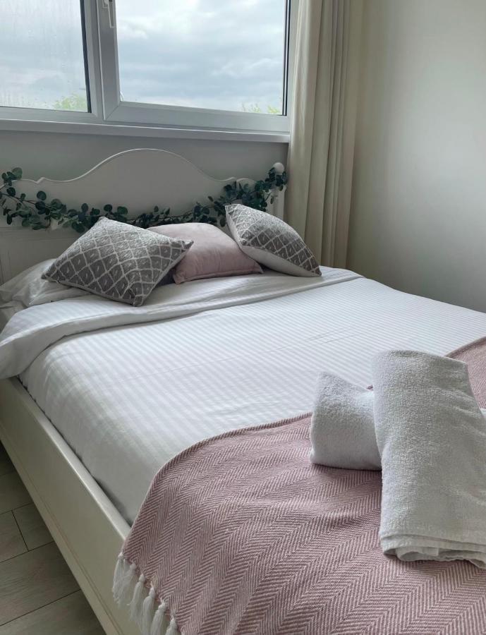 Cozy Flat 15 Mins From City Centre With Parking Leilighet Cardiff Eksteriør bilde